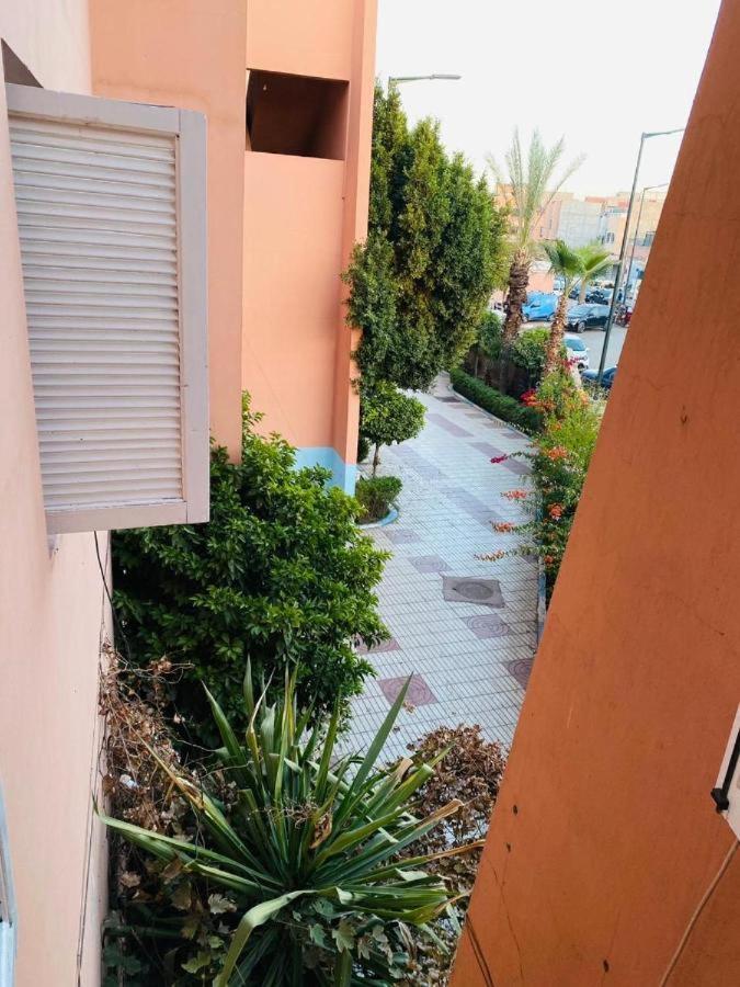 Julie'S Airport Apartment Marrakesh Luaran gambar