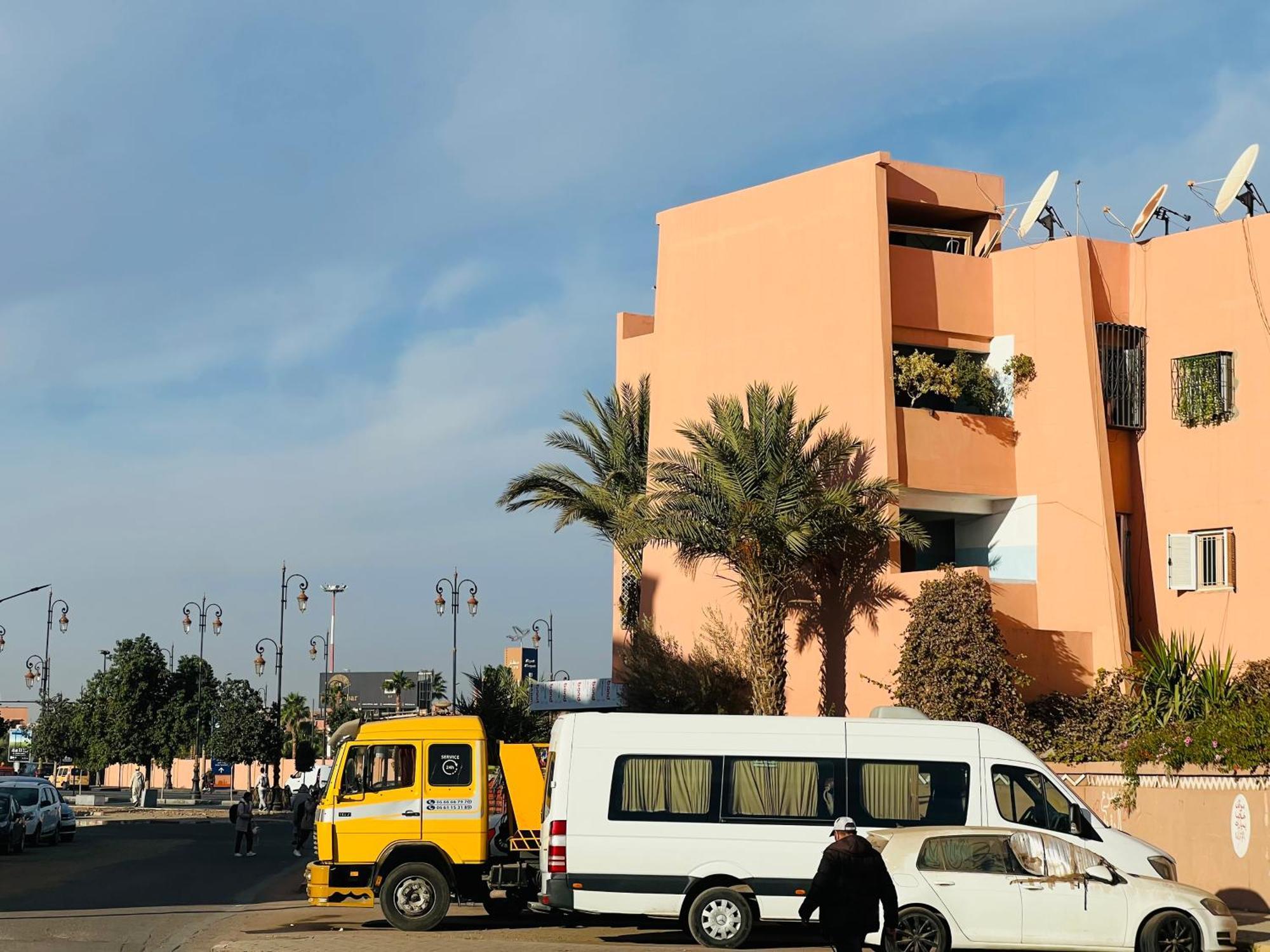 Julie'S Airport Apartment Marrakesh Luaran gambar