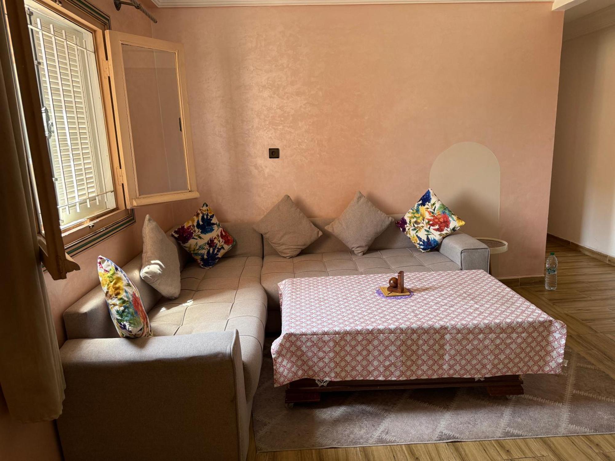 Julie'S Airport Apartment Marrakesh Luaran gambar